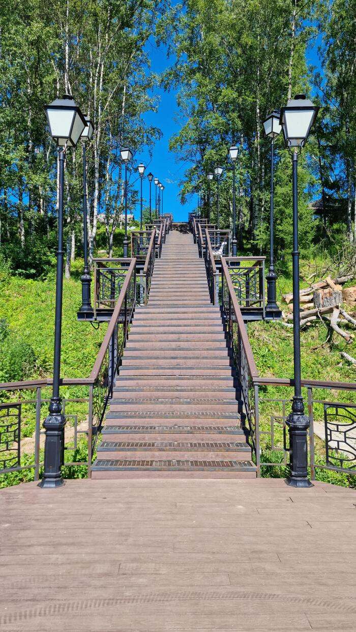 Тутаев: город двух берегов, лодочное такси и тайна церковных колоколов. День тридцать шестой