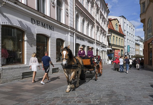 «Ситуация нерадостная». В Прибалтике — туристический кризис. Европейцы считают регион слишком опасным из-за близости к России