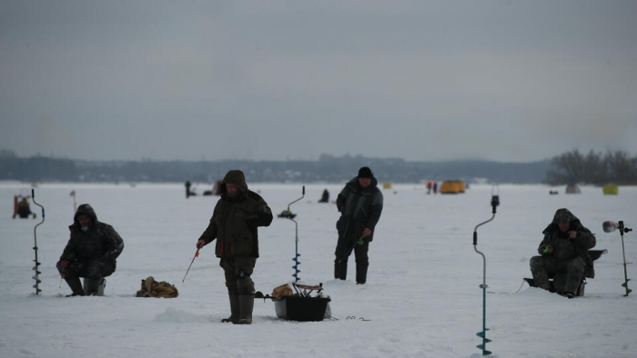 Во Владивостоке прошел чемпионат по подледной рыбалке