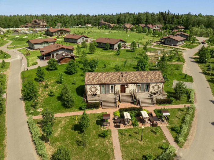 Куда поехать на майские праздники в Подмосковье: 7 проверенных парк-отелей с бассейнами