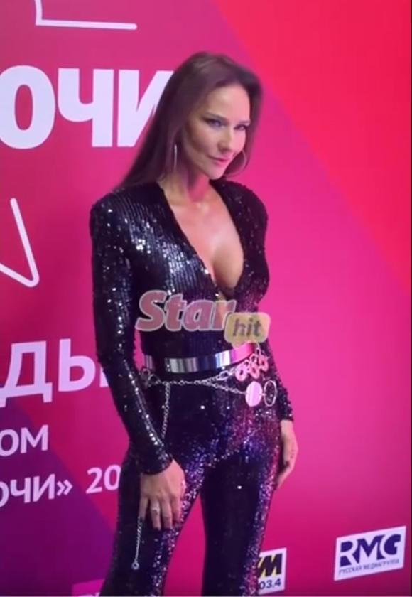 Самые горячие наряды гостей фестиваля «Белые ночи-2026» в Петербурге