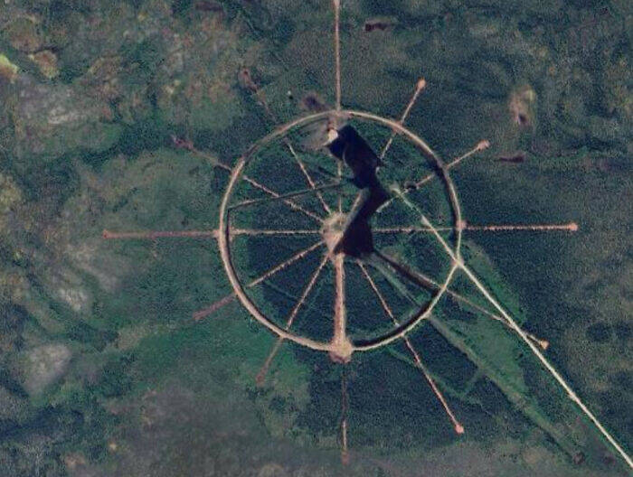 Что здесь вообще происходит? 15 странных находок в Google Maps