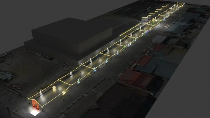 В Барнауле начали устанавливать новогодний городок на Мало-Тобольской