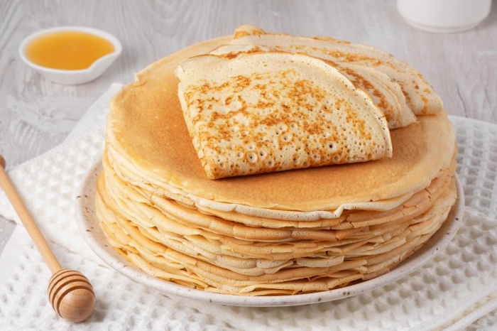 Как приготовить блины на поминки: классический постный рецепт