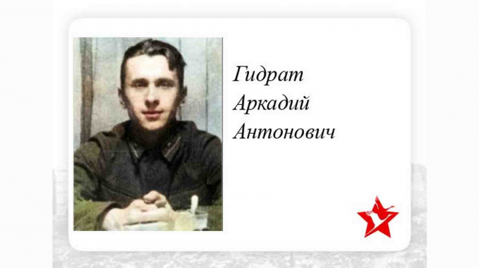 ​​Скульптуры Манизера: как народ превратил овчарку в добермана и где воевала молодежь, которая позировала мастеру