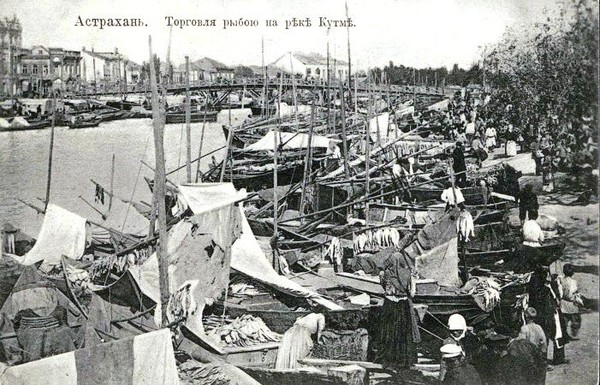 Чем жили. О проблемах астраханских старьевщиков и извозчиков