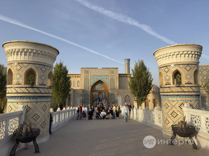 «Бала алып кайта алмаучылар Биби-ханым мәчетенә агыла»: Сәмәркандның могҗизалы урыннары