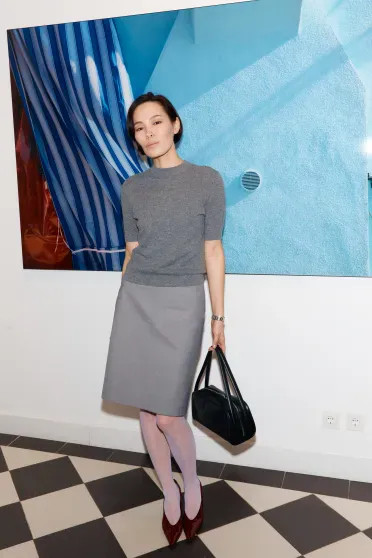 Константин Эрнст, Ольга Свиблова, Мария Миногарова с мужем и сын Анны Михалковой на открытии выставки в Москве