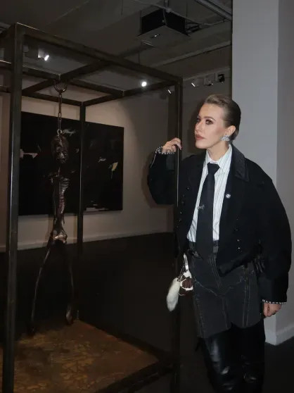 "Богатые дети в депрессии". Наталия Архангельская из "Антиглянца" обиделась на сооснователя галереи "Триумф" за то, что "всякую интернет-обслугу" зовут только на второй день презентации