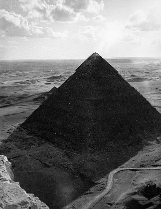 «Эти европейцы разрушили весь мир» Африка глазами британского летчика. Уникальные кадры Второй мировой