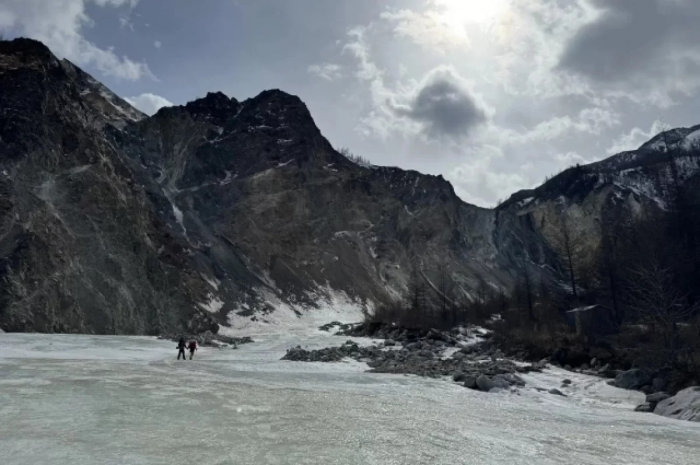 Альпинист Яковенко объяснил, как туристы выжили под лавиной в горах Бурятии