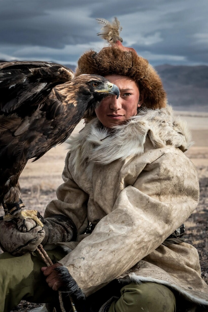 15 фото из сердца Горного Алтая, где люди охотятся с беркутами