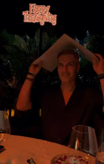 Как Дженнифер Лопес, Кристина Орбакайте, Илон Маск, Селена Гомес и Надежда Оболенцева отметили День Благодарения