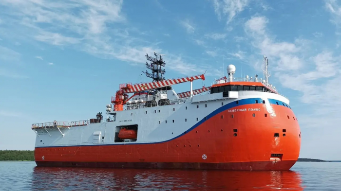 Ледовая самодвижущаяся платформа «Северный полюс»