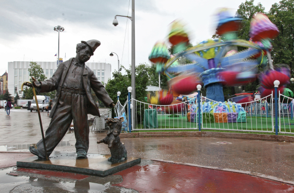 Космическая Лайка и Моська Крылова: каким собакам установили памятники в Москве?