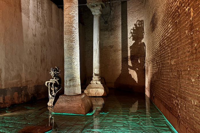 Постучись в его дверь. Как провести незабываемые выходные в турецком городе, который заменил россиянам Париж и Дубай