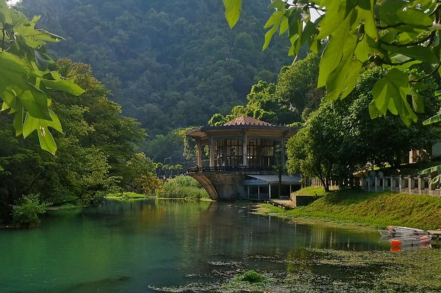 Куда поехать в отпуск в июне 2026 года: морские курорты в России и за границей, лучшие идеи и цены