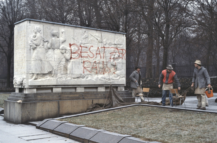 Воин-освободитель. Как в Трептов-парке появился главный памятник победе над фашизмом