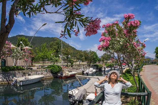 Куда поехать на майские праздники в 2026 году? Лучшие направления в России и за границей