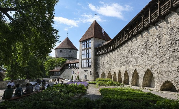 «Ситуация нерадостная». В Прибалтике — туристический кризис. Европейцы считают регион слишком опасным из-за близости к России