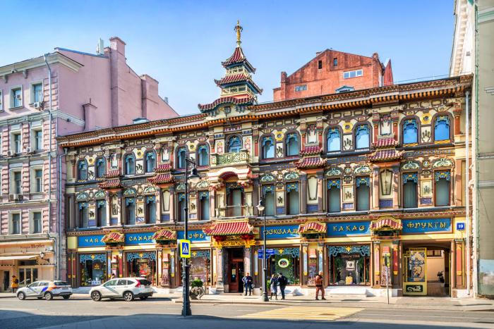 Москва в движении: прогулки по улицам разных эпох