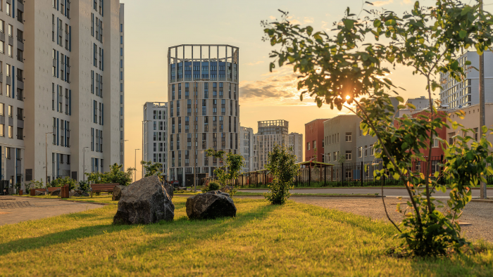 Строгие правила и смелые проекты: диалог двух эпох в архитектуре Петербурга