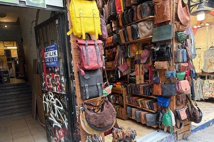 Постучись в его дверь. Как провести незабываемые выходные в турецком городе, который заменил россиянам Париж и Дубай