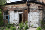 "Может рухнуть". Исторический Горный госпиталь в Барнауле разрушается на глазах