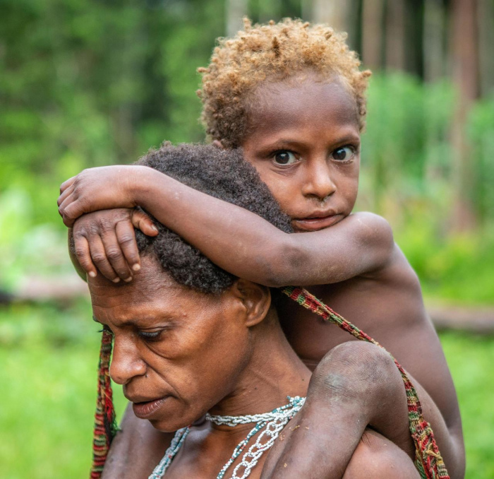 Древолазы-каннибалы: как живут последние первобытные люди на Земле