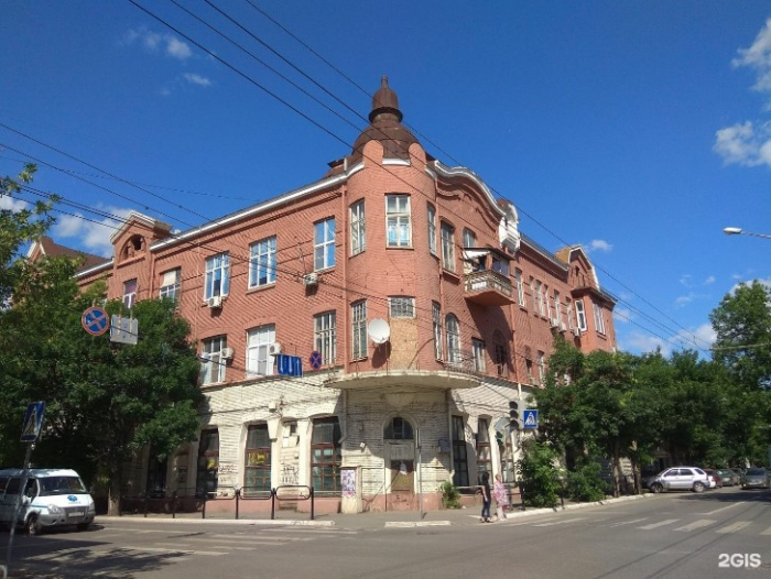Знаменитому дому-памятнику в центре Астрахани вернут утраченное украшение