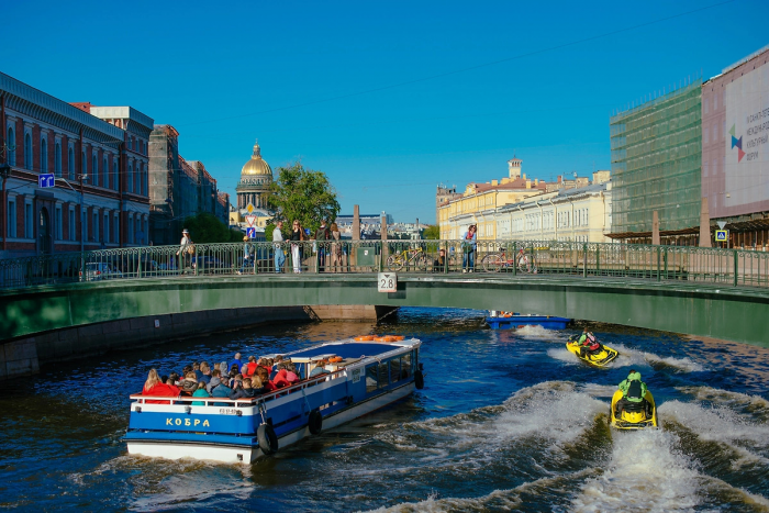 Куда поехать на майские праздники 2026: короткие маршруты по России и ближнему зарубежью