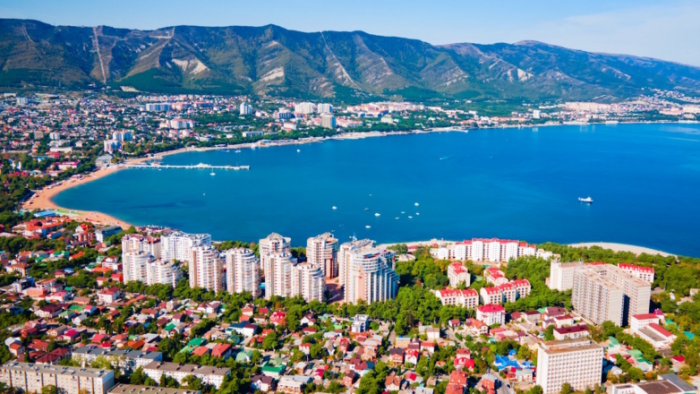 Российский турист-2026: Карелия вместо Эмиратов, дача вместо юга
