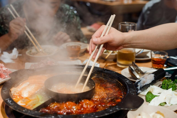 Шум, дзен и долг: как Новый год раскрывает культурный код Азии