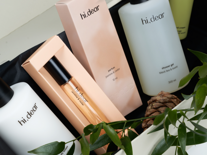 Бьюти-дайджест на апрель 2026: новинки брендов, банные ритуалы и другие способы порадовать себя весной