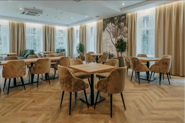 Куда поехать на майские праздники в Подмосковье: 7 проверенных парк-отелей с бассейнами