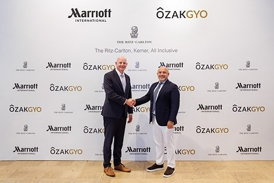 Marriott International и Özak GYO подписали соглашение об открытии курорта Ritz-Carlton на лучшем месте на побережье Турции в Кемере, Анталия