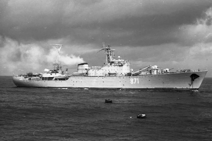 Королевская яхта «Britannia» 1953-1997. Гуманитарная миссия в Адене