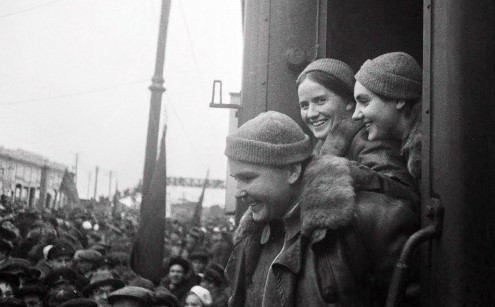 «Бреду по тайге, и вдруг ко мне подходит Сталин…» Как прошёл первый беспосадочный перелёт женского экипажа из Москвы на Дальний Восток