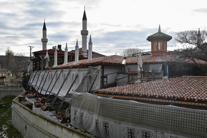 Китайский фарфор и баня XVII–XVIII веков: что скрывают стены Ханского дворца и на каком этапе реставрация