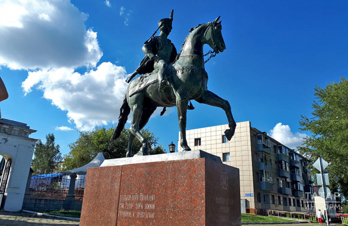 Лошади в городе: где в Татарстане искать символ года, чтобы попросить удачи