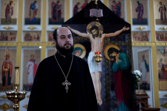 «Опасность тут постоянно» Почему храмы Донбасса не закрылись во время войны и что они пережили, став спасением для тысяч прихожан?