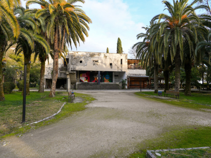 Заброшенная и ненужная Абхазия. Запущенное наследие СССР...