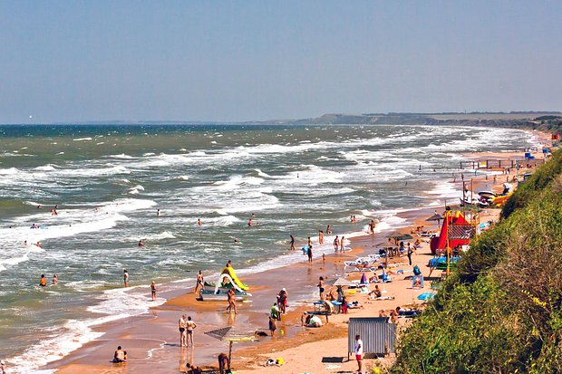 Отдых на Азовском море в 2026 году: 8 курортов для недорогого отпуска