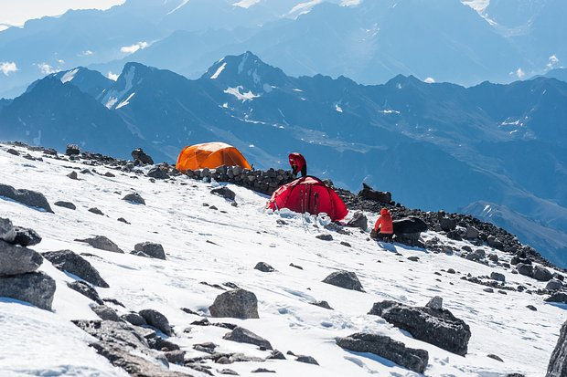 Кавказские горы: самые высокие вершины, интересные маршруты