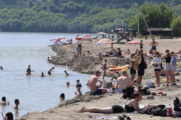 Солнце, песок и ожидание. Как выглядит городской пляж Барнаула в преддверии открытия