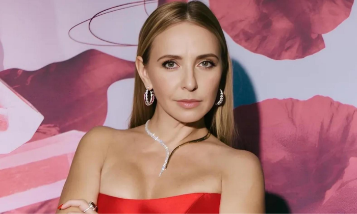 Семейная рыбалка и морские деликатесы на ужин: Татьяна Навка показала, как провела отпуск с мужем и дочками в Мурманске