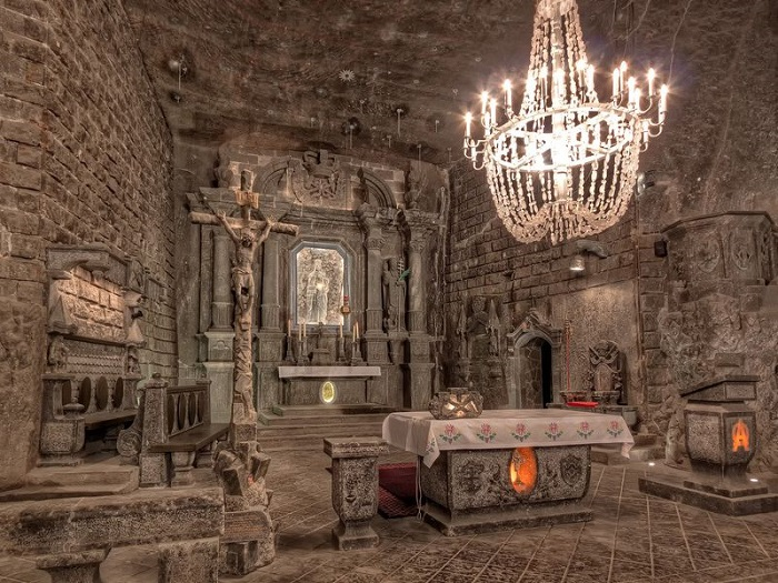 Соляная шахта и Молочный Грот: 8 самых запоминающихся подземных сооружений на планете