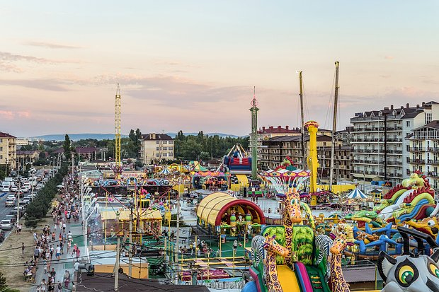 Куда поехать в отпуск в июне 2026 года: морские курорты в России и за границей, лучшие идеи и цены