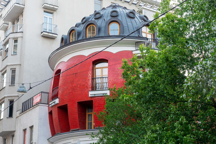 «Патриарх», «Дом-Яйцо», «Наутилус» и памятник Петру Первому — Елизавета Лихачева о «капиталистическом романтизме» Юрия Лужкова