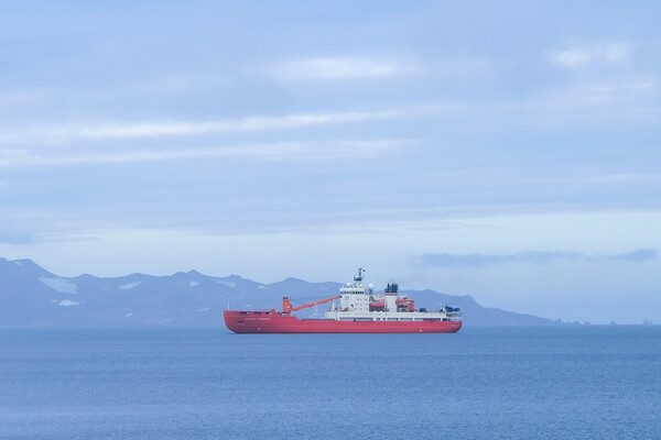 Как россияне встречали Новый год в армии, рехабе и на Крайнем Севере. «Санта летит над нашей частью»